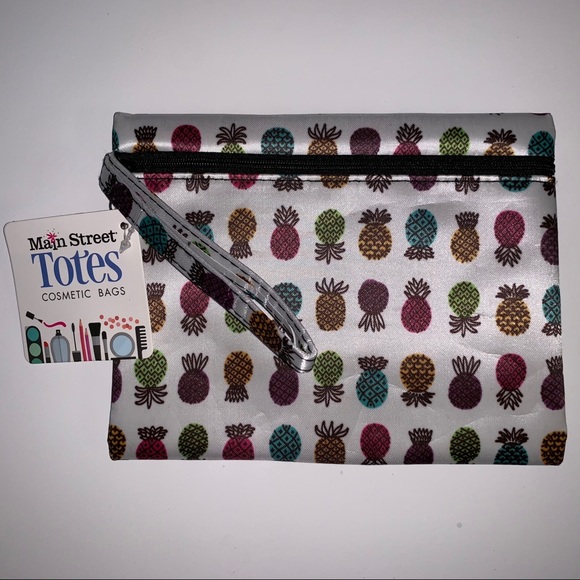 totes Handbags - 🍒BUNDLE SALE🍒Read description!🍍 cosmetic bag